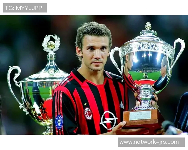 世界明星队对决菲戈传奇球星展现足球魅力与激情的巅峰对抗 世界明星队对决菲戈传奇球星展现足球魅力与激情的巅峰对抗